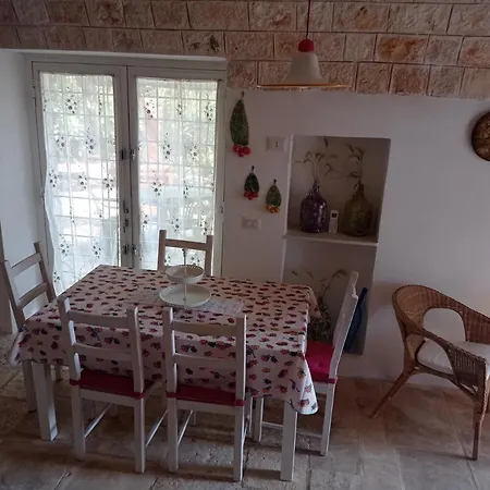 Trullo Nel Bosco Holiday home Ceglie Messapica